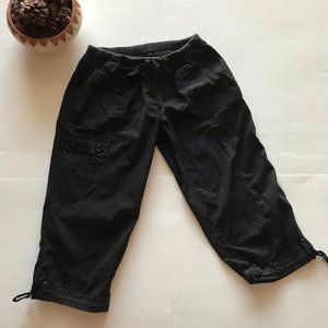 Balck Capris size 0-1